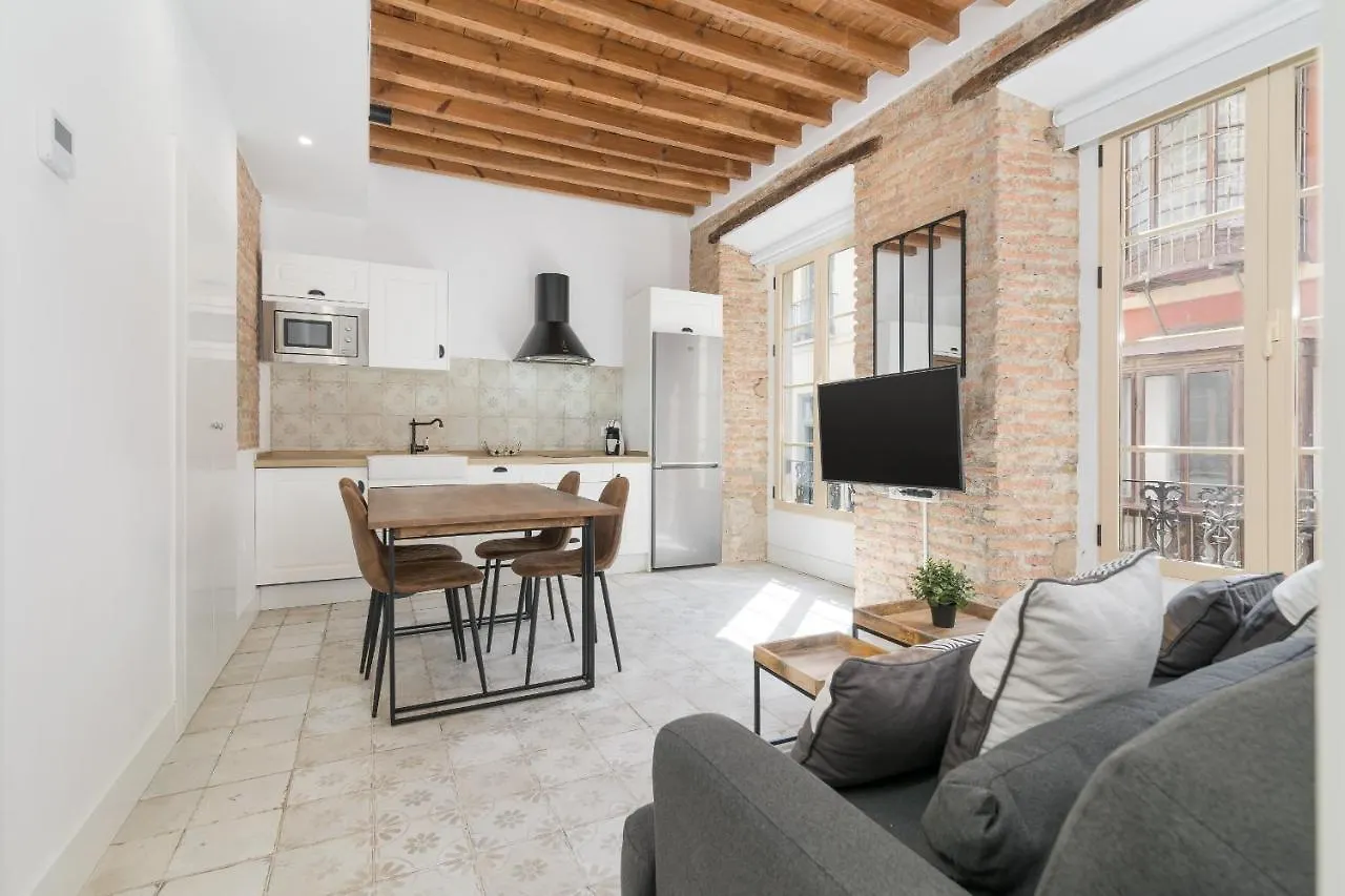 Suite Homes Sweet Alamos contacts